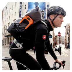 Hiplok DX U-Lock -Scorpshoei Winkel hiplok dx u lock 5