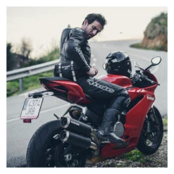 Kriega R3 Waist Pack -Scorpshoei Winkel kriega r3 waist pack 5