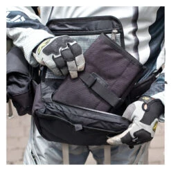 Kriega R8 Waist Pack -Scorpshoei Winkel kriega r8 waist pack 2